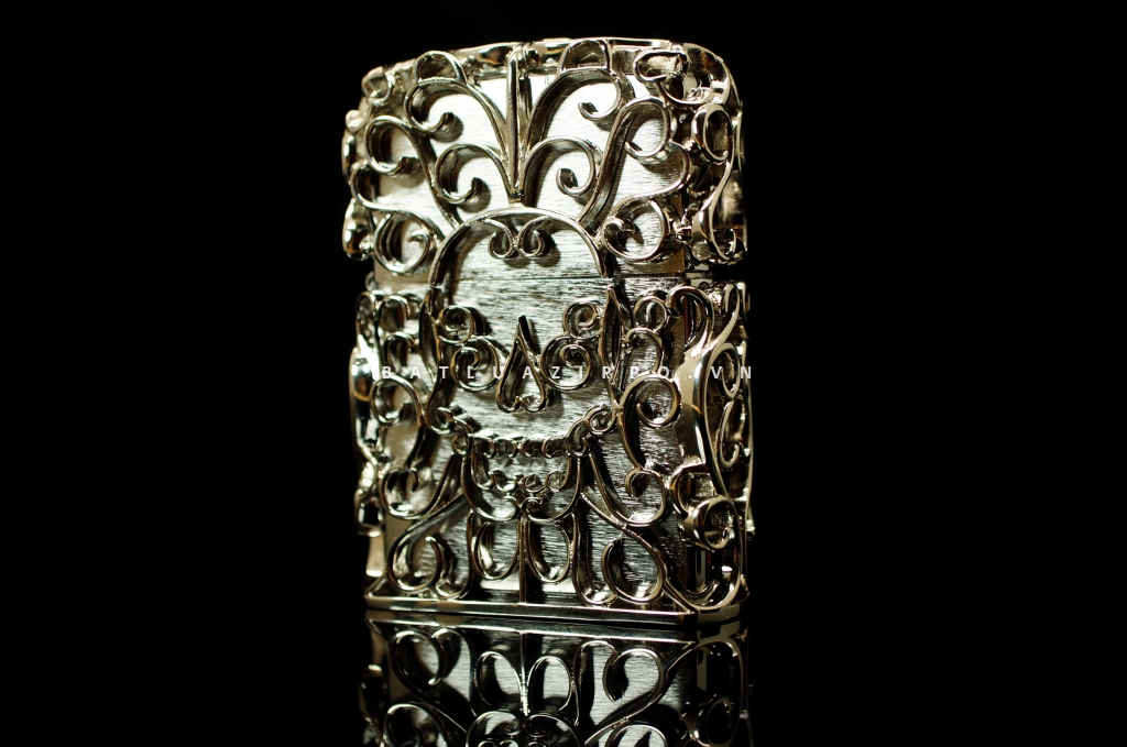 Bật lửa zippo chính hãng áo giáp bạc rỗng Skull Jacket Skull Thanatos
