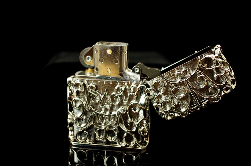 Bật lửa zippo chính hãng áo giáp bạc rỗng Skull Jacket Skull Thanatos