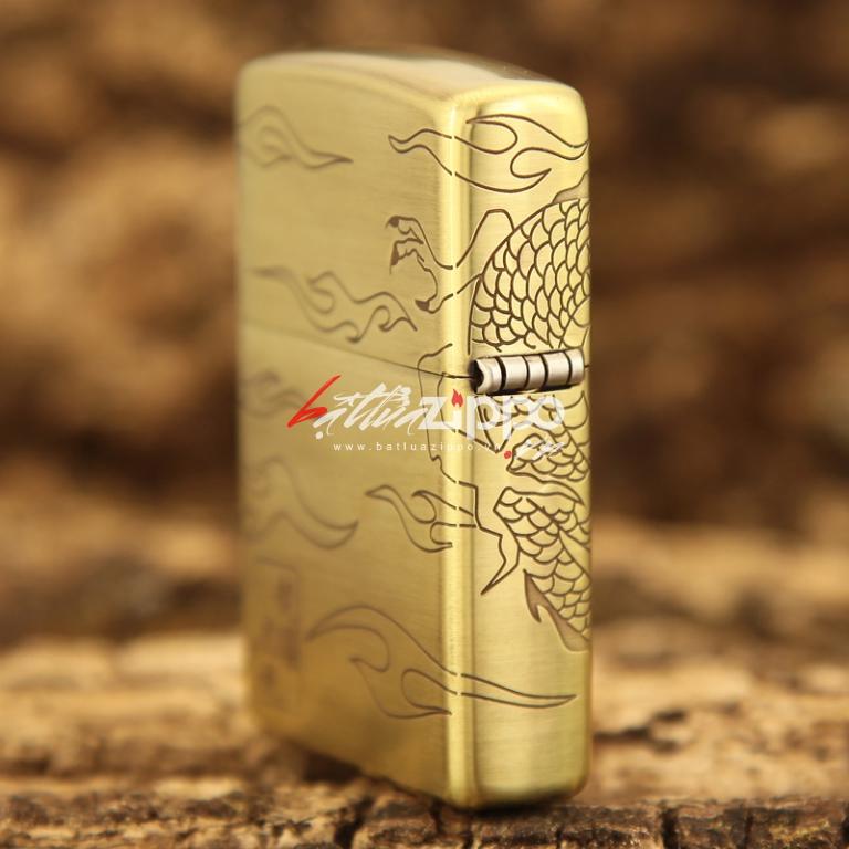 Bật lửa Zippo chính hãng khắc rồng quấn quanh dũng mãnh