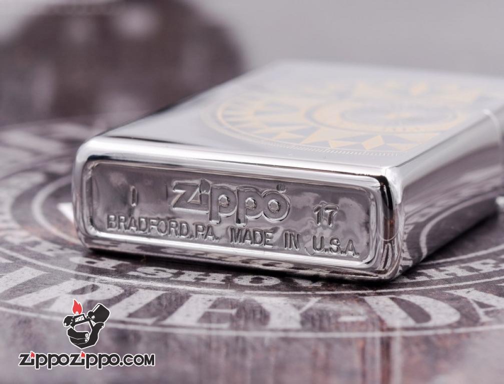 Zippo 250Hai mầu bạc vàng khắc hình la bàn