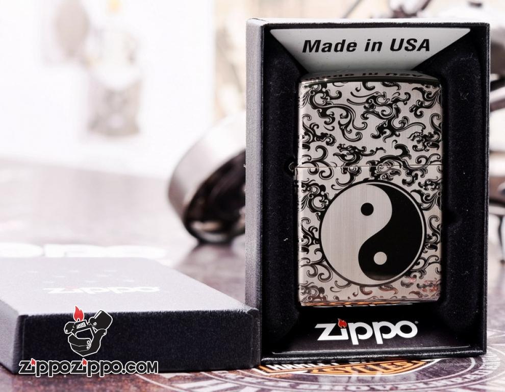 Zippo 150  Đen Bóng Khắc Hình Bát Quái Âm Dương
