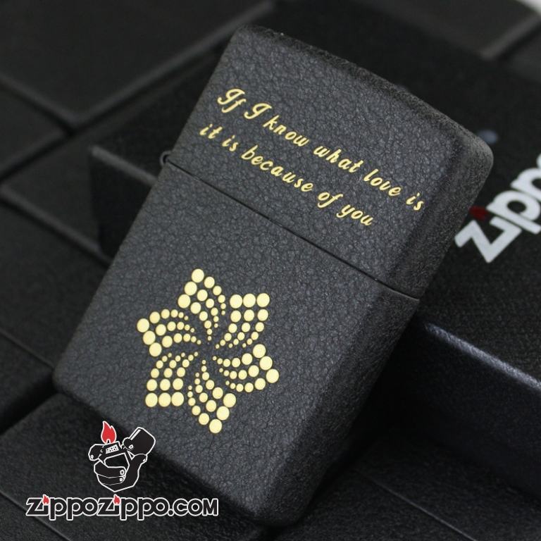Bật lửa Zippo phiên bản đen nứt hoa văn chấm bi