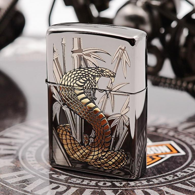 Zippo Chính Hãng Phiên Bản Hàn Quốc Gold Cobra (Black Ice)