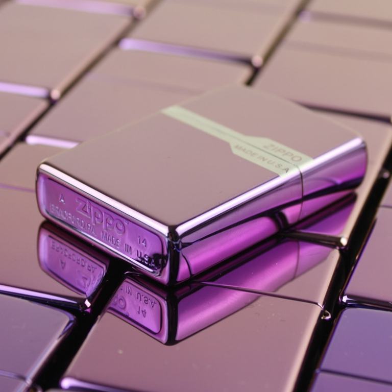 Bật Lửa Zippo Phủ Bóng Màu Tím - SKU 24747 – Zippo High Polish Purple