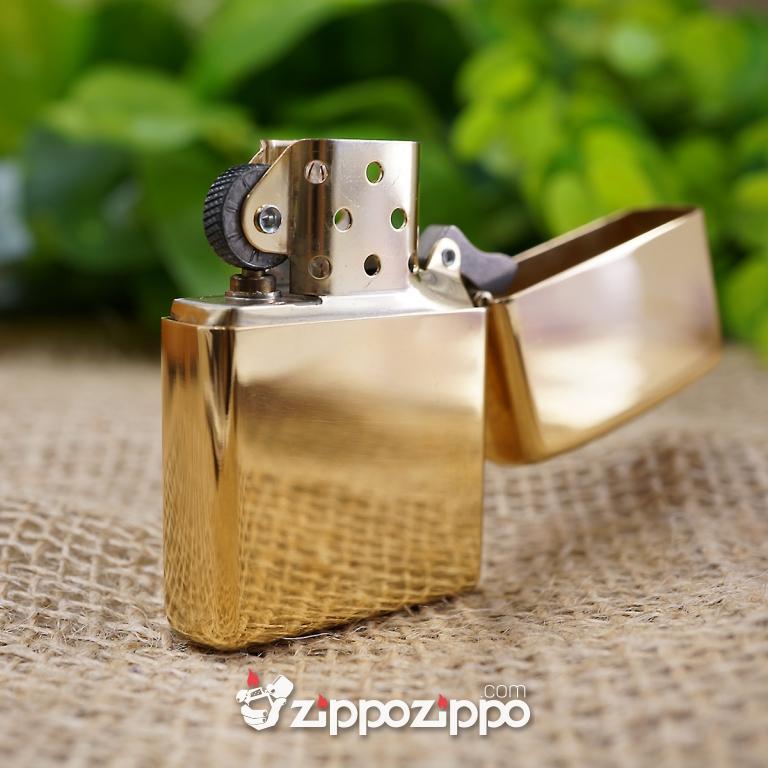 BẬT LỬA ZIPPO VỎ ĐỒNG KHẮC PHẬT