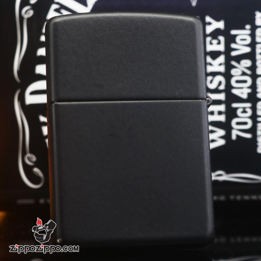 Zippo đời la mã sản xuất 1997 sơn đen hình ngôi sao
