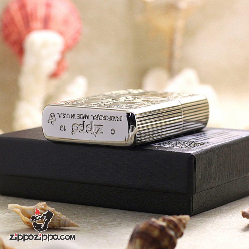 Bật Lửa Zippo Khắc Chữ Thập Và Kinh Thánh Màu Bạc