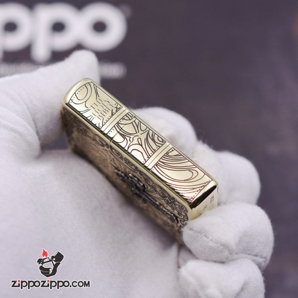 Bật Lửa Zippo Khắc Chữ Thập Và Kinh Thánh Màu Vàng Bản Ốp Nổi
