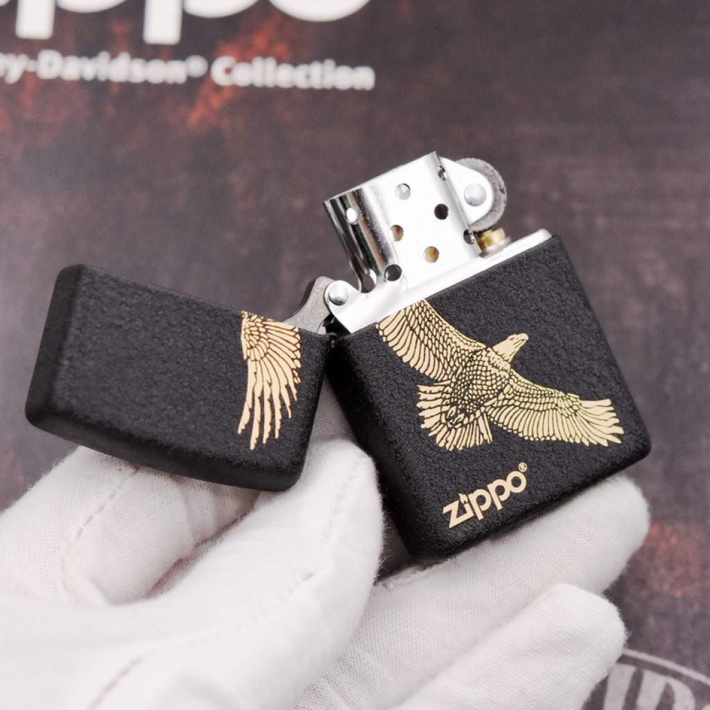 Bật Lửa Zippo Đen Nhám Khắc Đại Bàng Sải Cánh