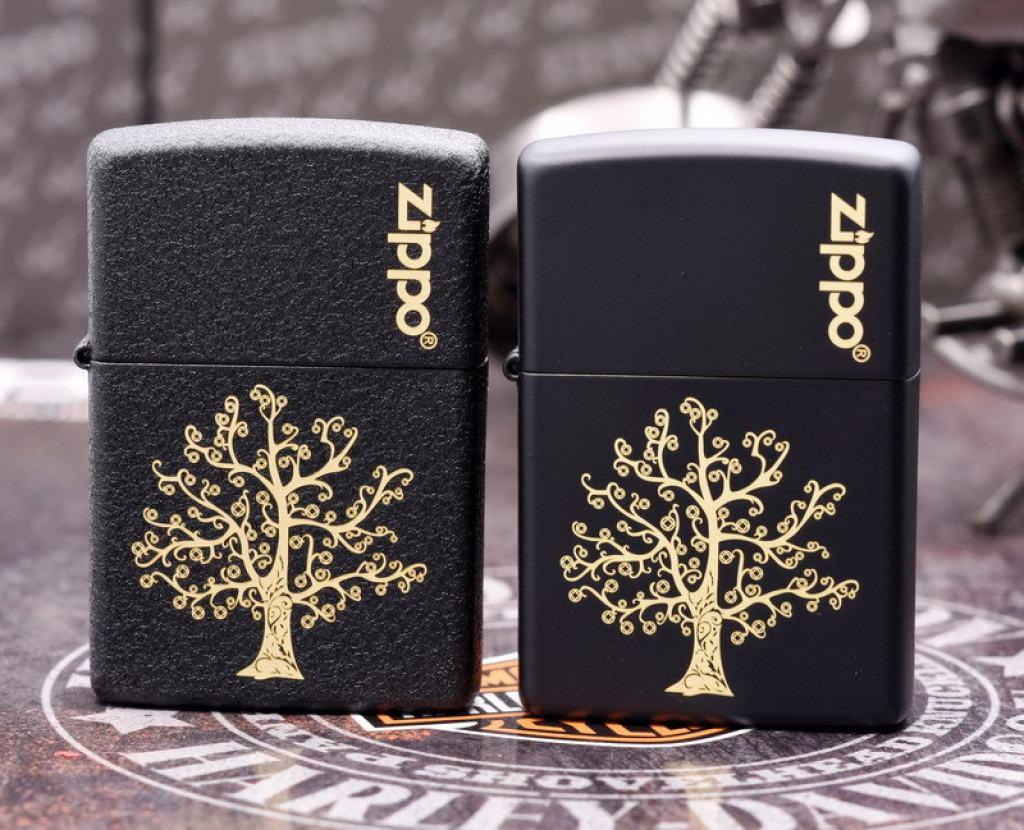 Bật Lửa Zippo Đen Nhám Khắc Cây Sự Sống