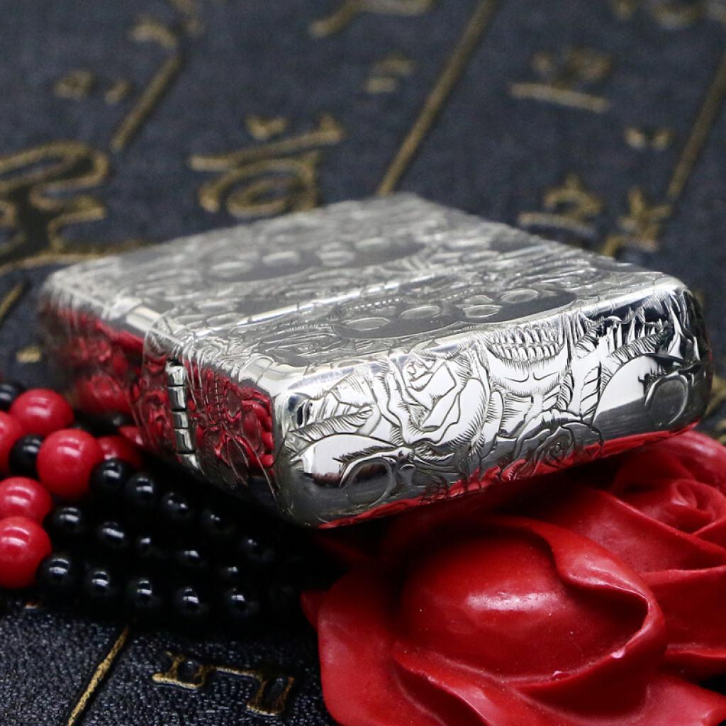 Bật Lửa Zippo Bạc Nguyên Khối Cao Cấp Khắc Năm Mặt Đầu Lâu Hoa Hồng Vỏ Dày Armor