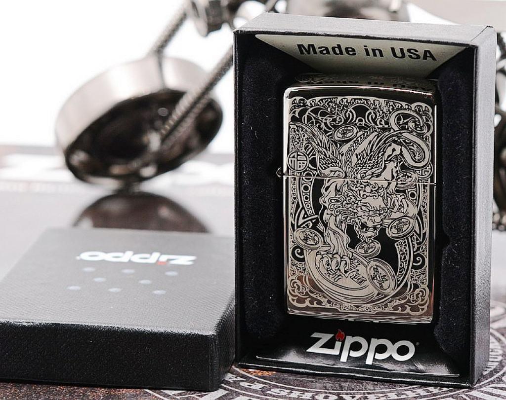 Bật Lửa Zippo Chính Hãng Khắc Tỳ Hưu Cưỡi Đồng Xu Đen Bóng