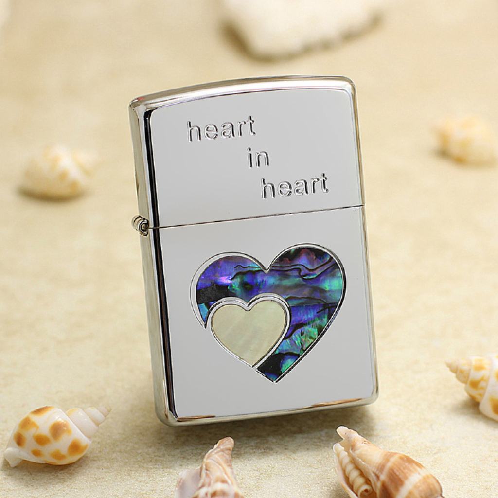 Bật Lửa Zippo Khảm Trai Xanh Trái Tim Và Linh Hồn