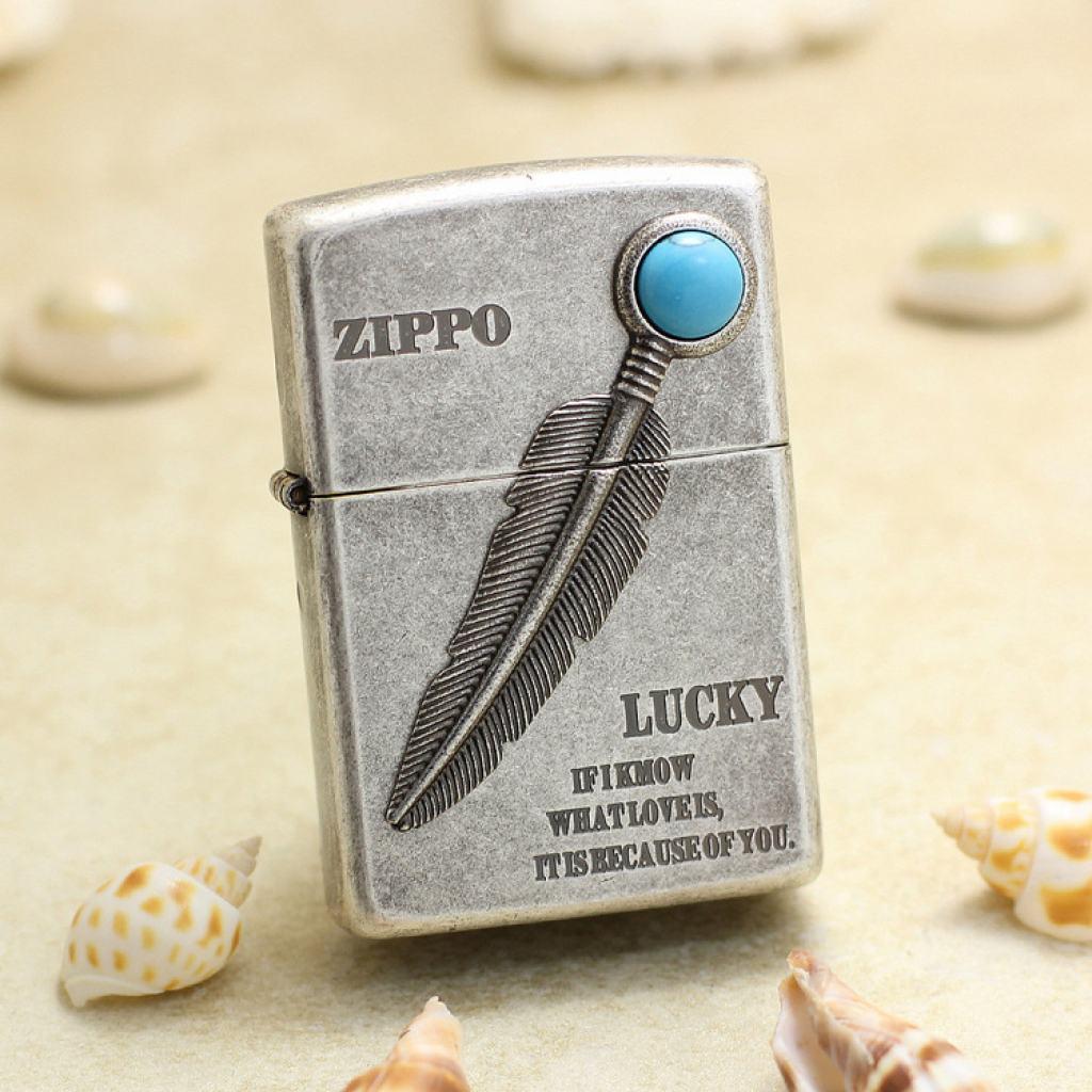 Bật Lửa Zippo Bạc Cổ Xưa Ốp Lông Vũ Gắn Ngọc Lam