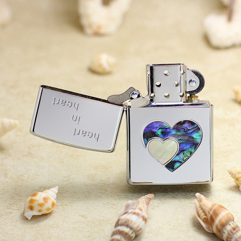Bật Lửa Zippo Khảm Trai Xanh Trái Tim Và Linh Hồn
