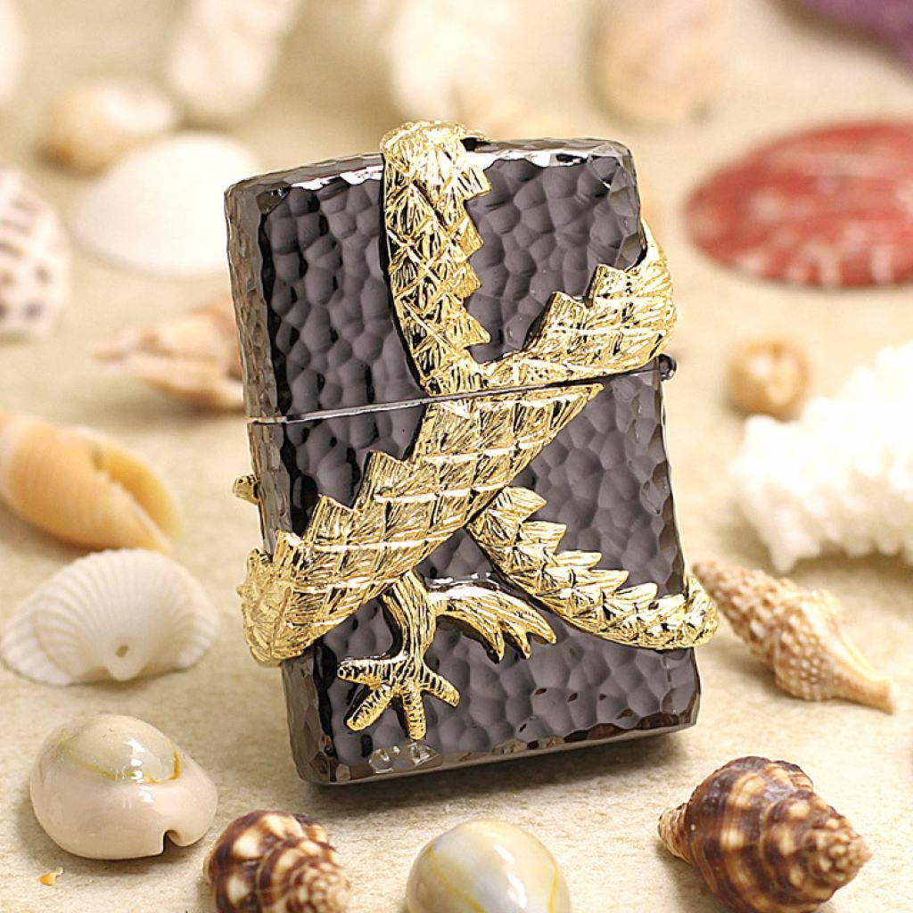 Bật Lửa Zippo Xuất Nhật Băng Đen Huy Hiệu Rồng Ba Chiều Mạ Vàng