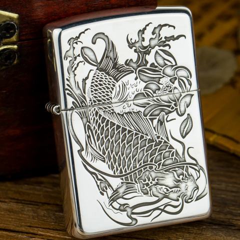 Bật Lửa Zippo Bạc Nguyên Khối Cao Cấp Khắc Cá Chép Trong Đầm Sen
