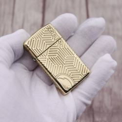 Bật Lửa Zippo Chạm Khắc Họa Tiết Ngọn Lửa Cổ Điển Phiên Bản Hẹp Slim - Mã SP: ZPC2948