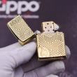 Bật Lửa Zippo Chạm Khắc Họa Tiết Ngọn Lửa Cổ Điển