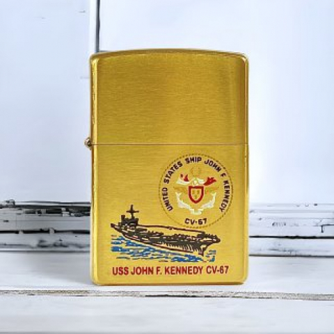 BẬT LỬA ZIPPO CHÍNH HÃNG ĐỒNG XƯỚC KHẮC  TÀU CHIẾN USS JOHN F.KENNEDY CV-67