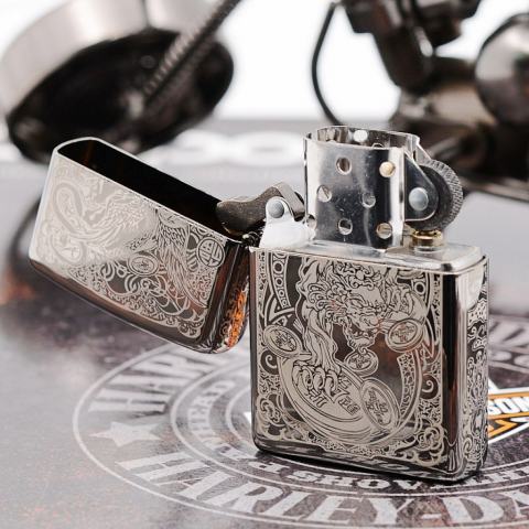 Bật Lửa Zippo Chính Hãng Khắc Tỳ Hưu Cưỡi Đồng Xu Đen Bóng