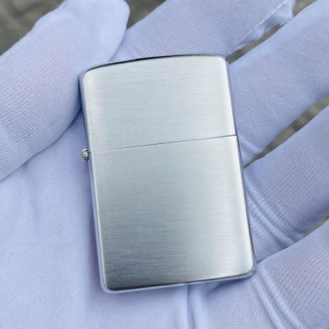 BẬT LỬA ZIPPO CỔ TRƠN MÀU BẠC XƯỚC SẢN XUẤT NĂM 1958