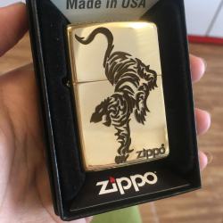 Bật Lửa Zippo Đồng Khắc Hoa Văn Chúa Tể Sơn Lâm - Mã SP: ZPC2287