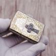 Bật Lửa Zippo Khắc Chữ Thập Và Kinh Thánh Màu Bạc Bản Ốp Nổi Aromr