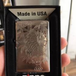 Bật lửa zippo khắc hoa văn hổ xuống núi mầu bạc - Mã SP: ZPC1660