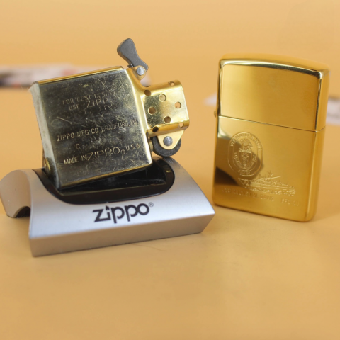 BẬT LỬA ZIPPO LA MÃ NĂM 1992 USS RODNEY M DAVIS FFG-60
