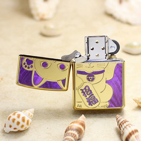Bật Lửa Zippo Mạ Vàng Khảm Trai Tím  Mèo Thần Tài May Mắn