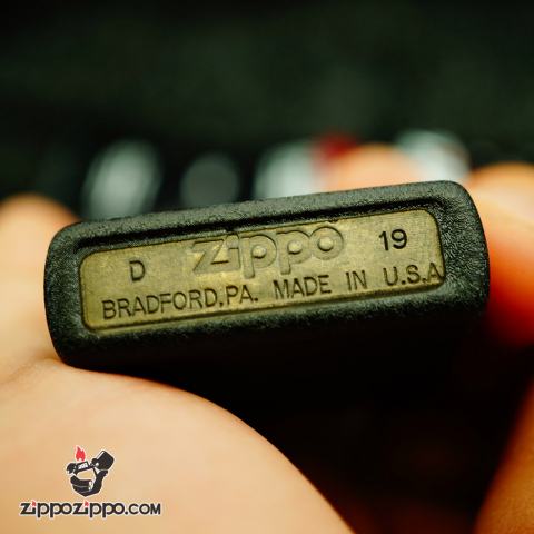 Bật Lửa Zippo Phiên Bản Màu Đen Nứt Khăc Họa Tiết Trống Đồng Việt Nam