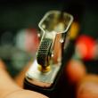 Bật Lửa Zippo Phiên Bản Màu Đen Nứt Khăc Mã Phi