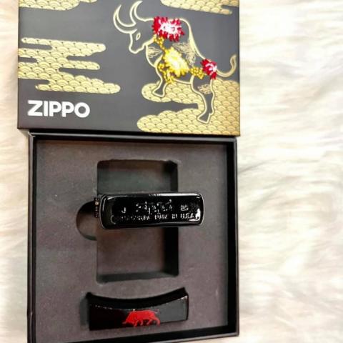 Bật Lửa Zippo Sơn Mài Trâu Năm Tân Sửu Bản Giới 600 Bộ Trên Toàn Thế GIới