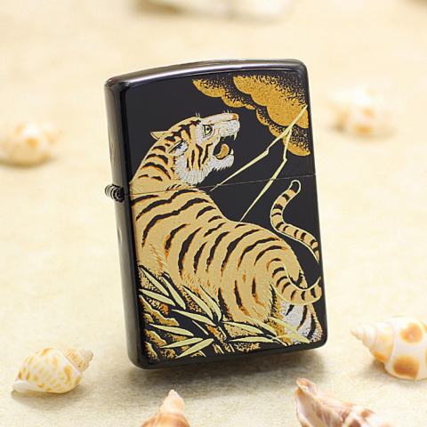 Bật Lửa  Zippo Sơn TiTan Đen Chạm Khắc Hổ Phiên Bản Nhật