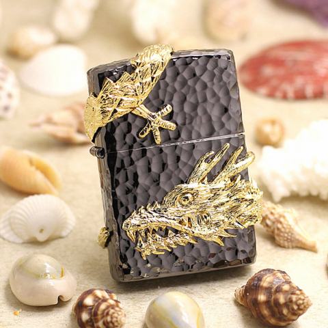 Bật Lửa Zippo Xuất Nhật Băng Đen Huy Hiệu Rồng Ba Chiều Mạ Vàng