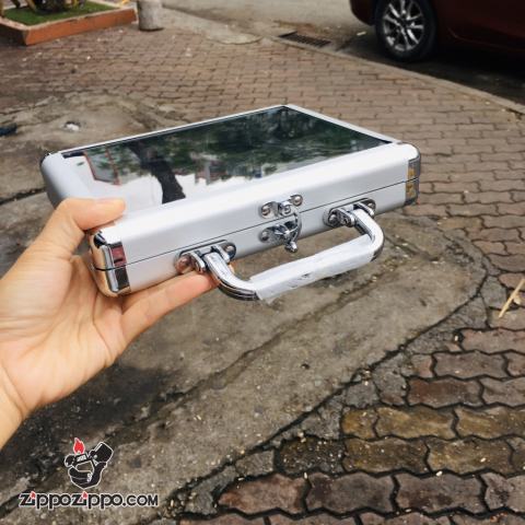 Hộp Đựng Zippo 16 Chiếc Khung Nhôm Mặt Kính Sang Trong