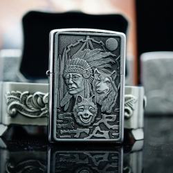Zippo bạc xước ốp nổi Bộ Gia Tộc - Mã SP: ZPC3033