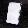 Zippo Chính Hãng Bạc Khắc 4 Mũi Giáo ở 4 góc vỏ dày