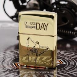 Zippo Chính Hãng Đồng Bóng Khắc Hình Người Cha Cõng Con Trai - Mã SP: ZPC1141