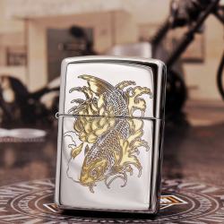 Zippo Chính Hãng Khắc Hình Cá Rồng Bên Hoa Sen Bản Choerm - Mã SP: ZPC2471