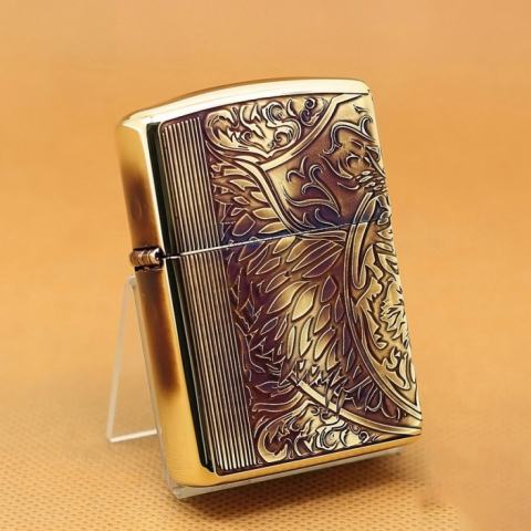Zippo Chính Hãng Màu Vàng Đốt Khắc Hình Hổ Cùng Hoa Văn Tinh Xảo Vỏ Dày