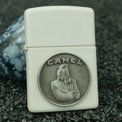 zippo cổ Camel trắng logo ông già - Mã SP: ZPC2087