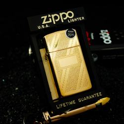 Zippo Cổ Slim Mạ Vàng Trên Nền Hoạ Tiết Đan Chéo SX Năm 2000 - Mã SP: ZPC2503