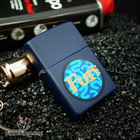 Zippo Cổ Sơn Xanh Navy In Logo FUN Năm 2000