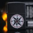 Zippo đời la mã sản xuất năm 1998 hình la bàn