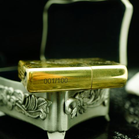 Zippo Đồng bóng khắc Chúa Tể bản Limited