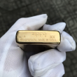 Zippo màu vàng logo Hard rock sản xuất năm 1999 (cái)
