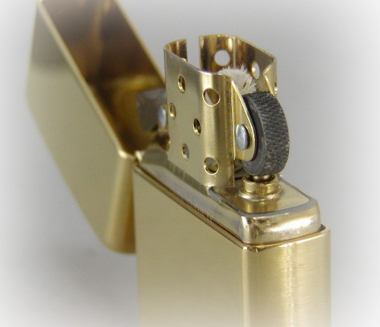 Bật lửa zippo armor 1
